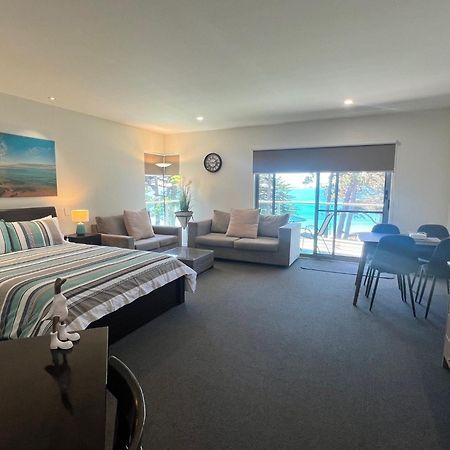 Phillip Island Holiday Apartments Кауес Екстериор снимка