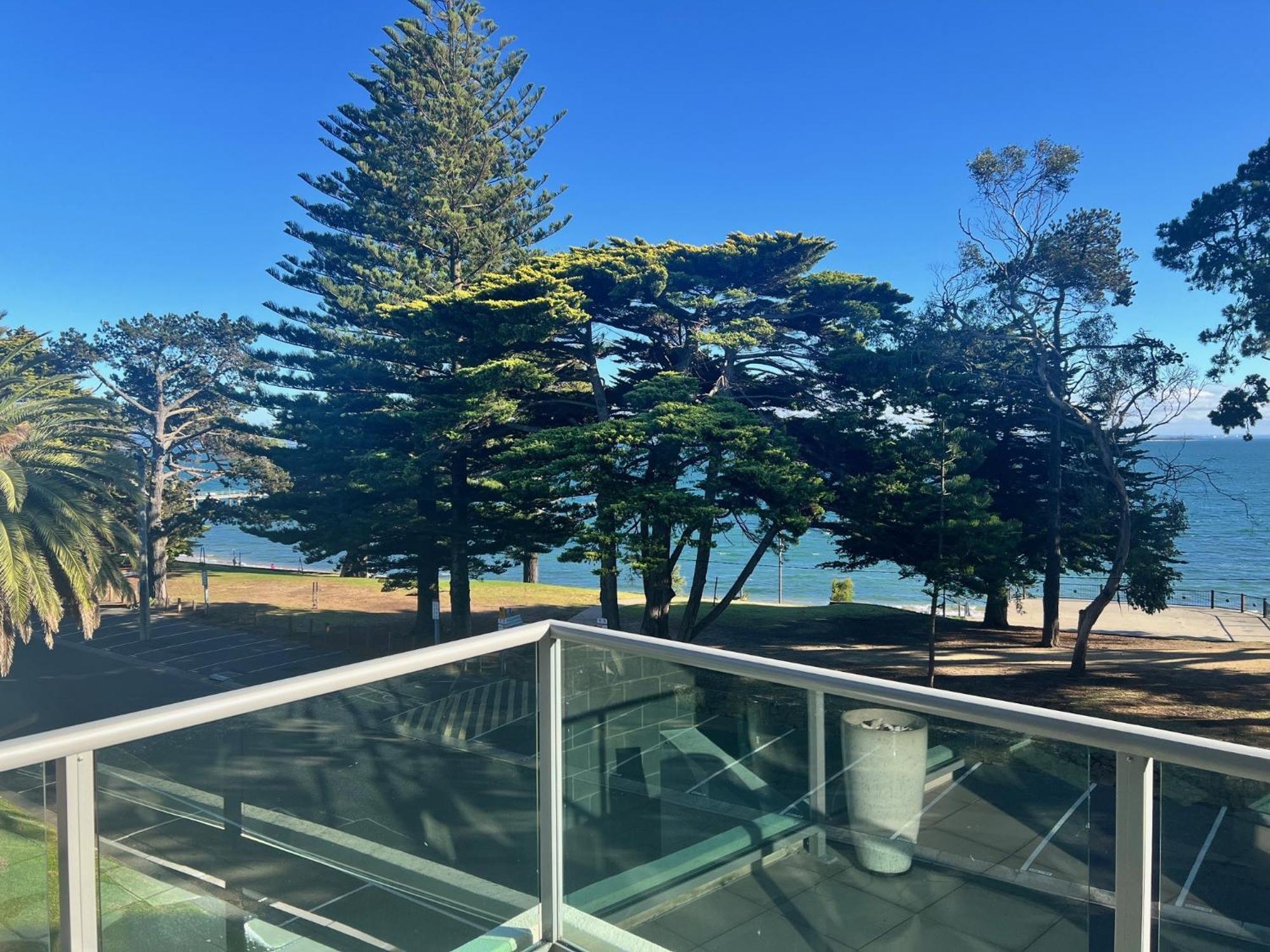 Phillip Island Holiday Apartments Кауес Екстериор снимка