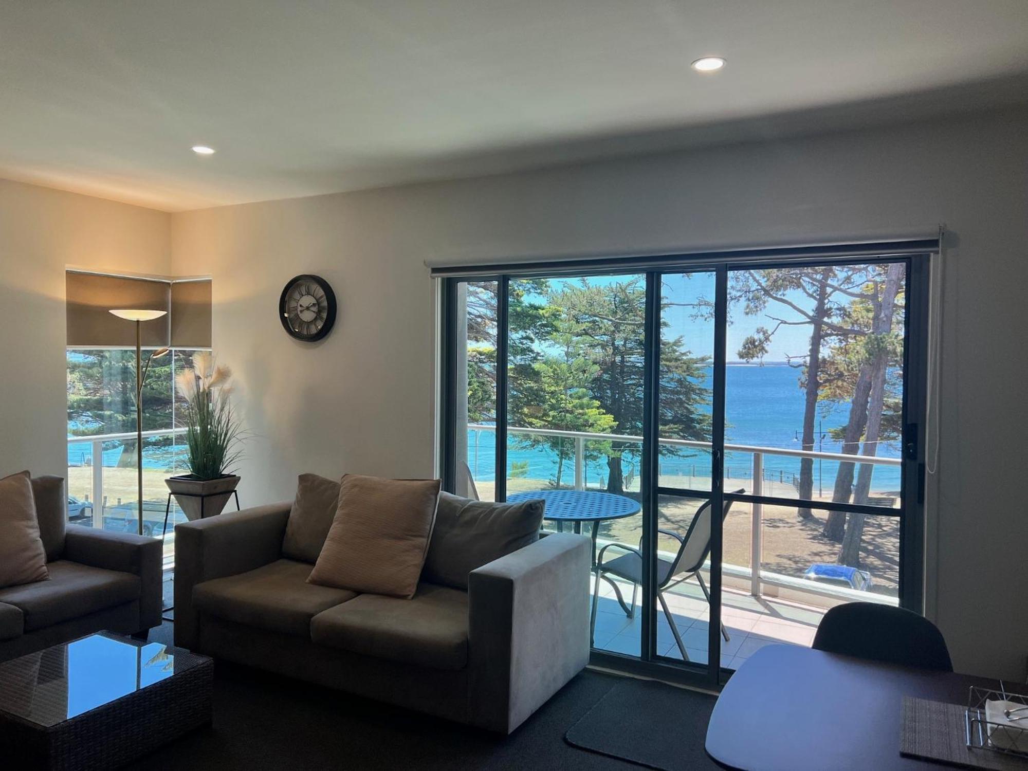 Phillip Island Holiday Apartments Кауес Екстериор снимка
