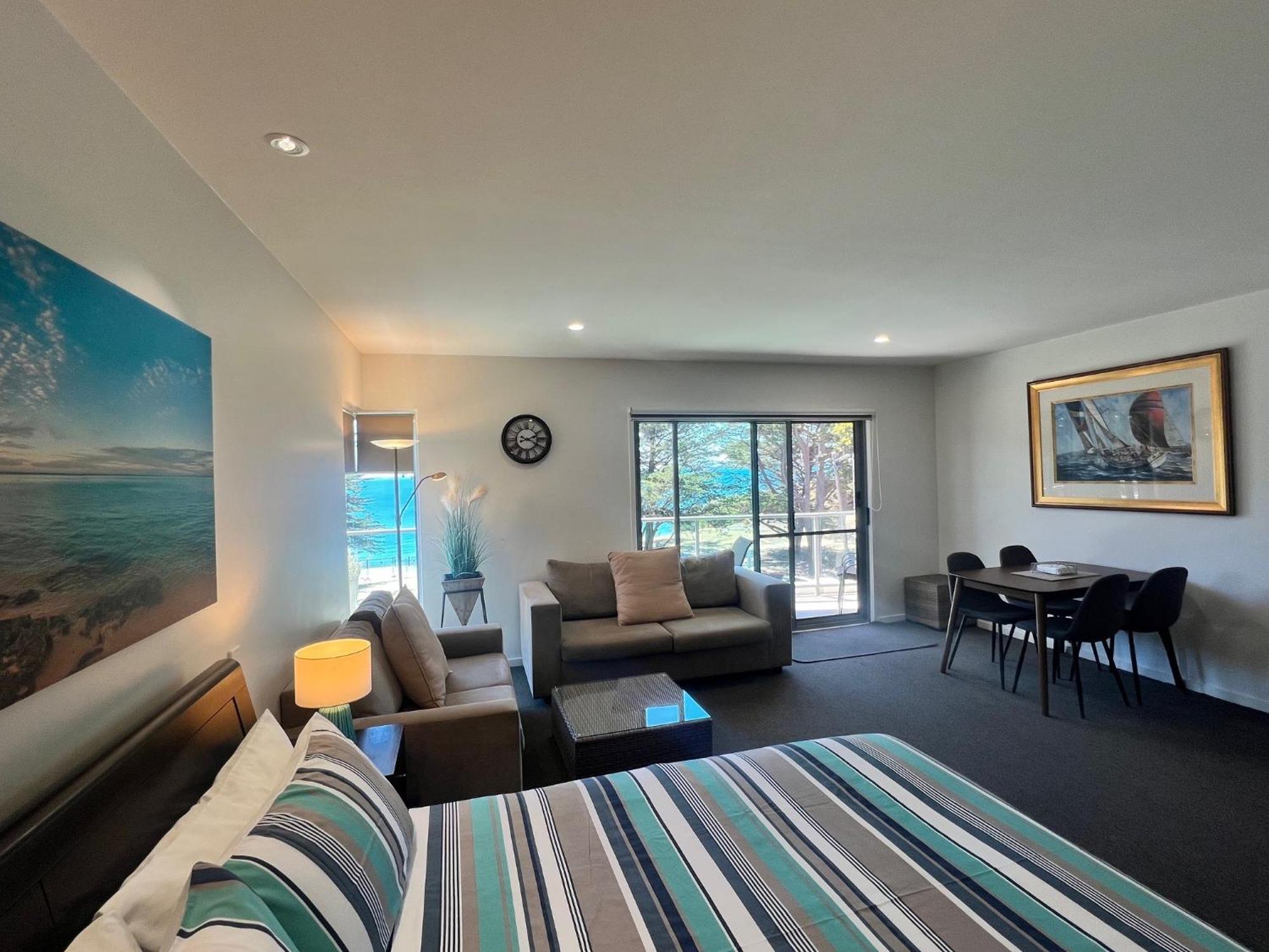 Phillip Island Holiday Apartments Кауес Екстериор снимка